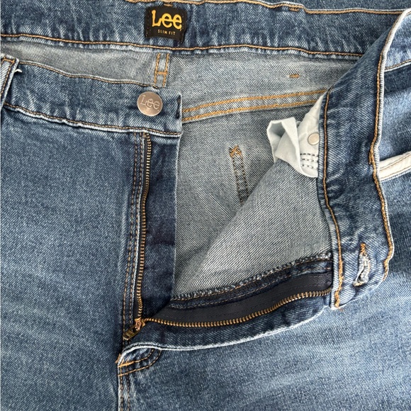 Men’s Lee slim Fit Straight Leg Blue Jeans - Picture 2 of 3